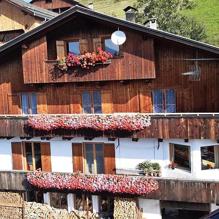 Lue De Terza Apartment San Vigilio Di Marebbe Luaran gambar