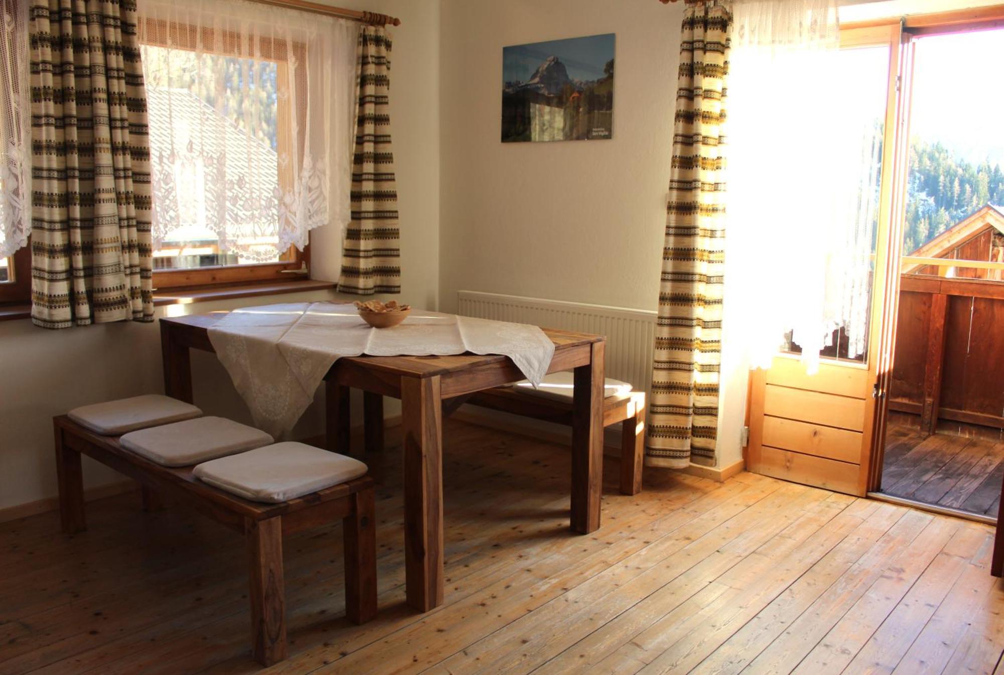 Lue De Terza Apartment San Vigilio Di Marebbe Luaran gambar